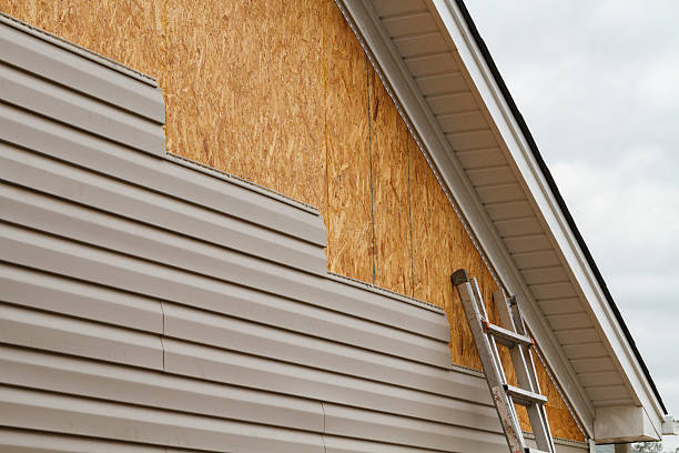 24/7 Emergency Siding Inspection experts in Clinton, IL
